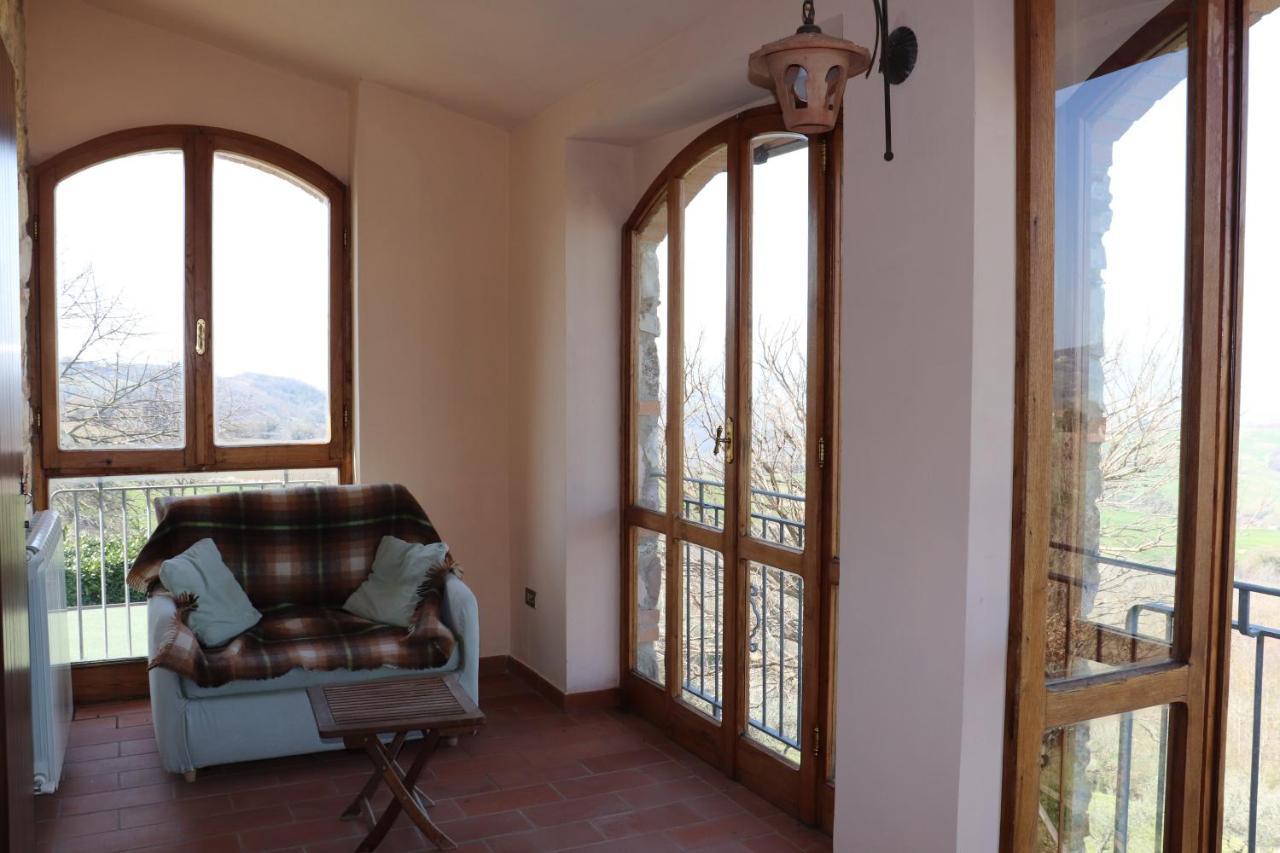 B&B Casale Roshlee Gualdo Cattaneo ภายนอก รูปภาพ