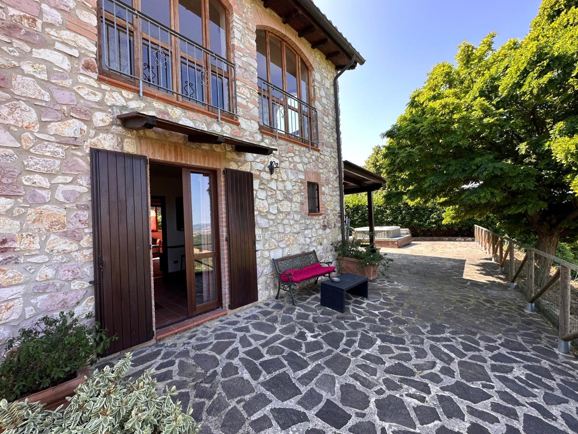 B&B Casale Roshlee Gualdo Cattaneo ภายนอก รูปภาพ