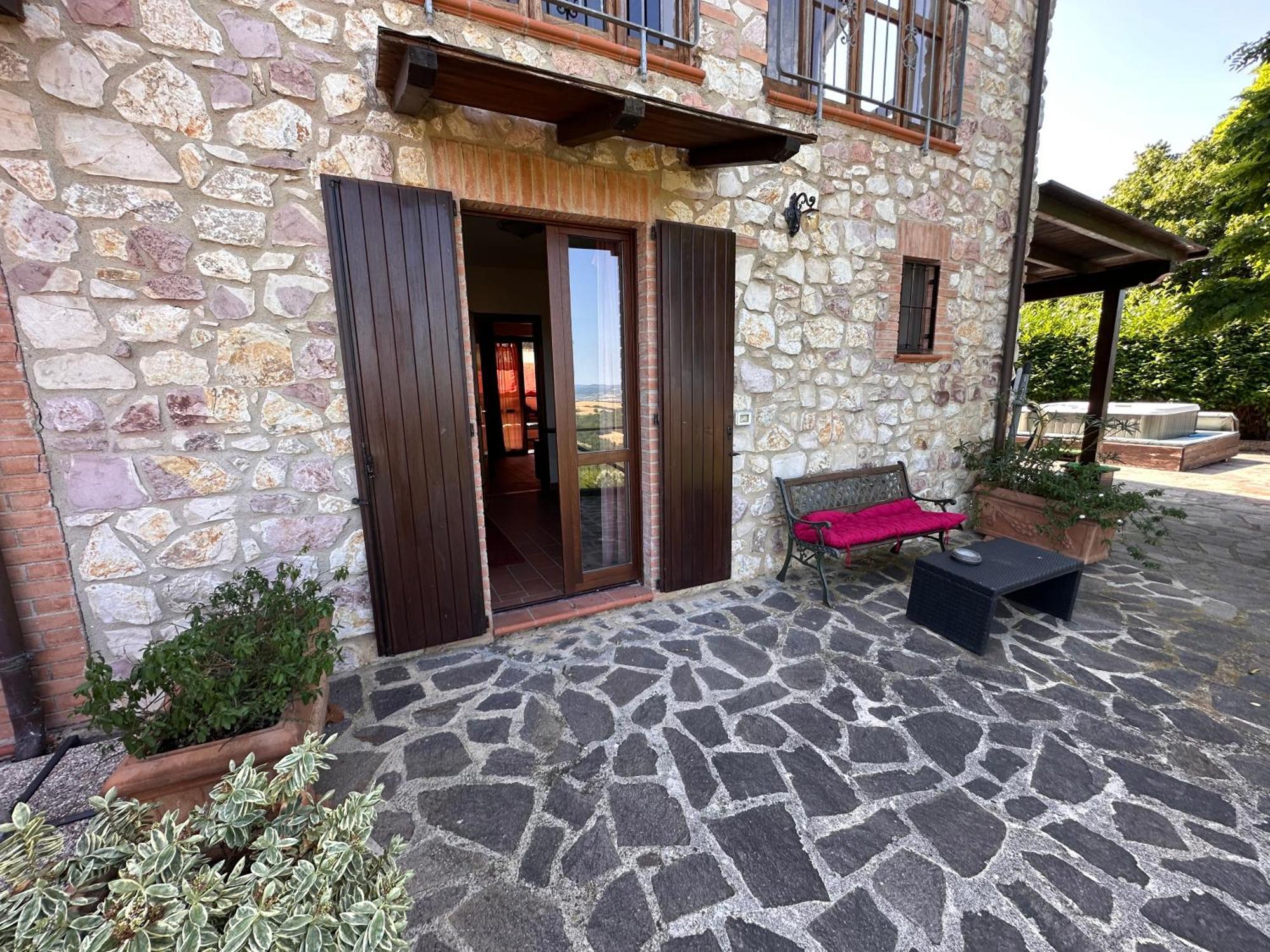 B&B Casale Roshlee Gualdo Cattaneo ภายนอก รูปภาพ